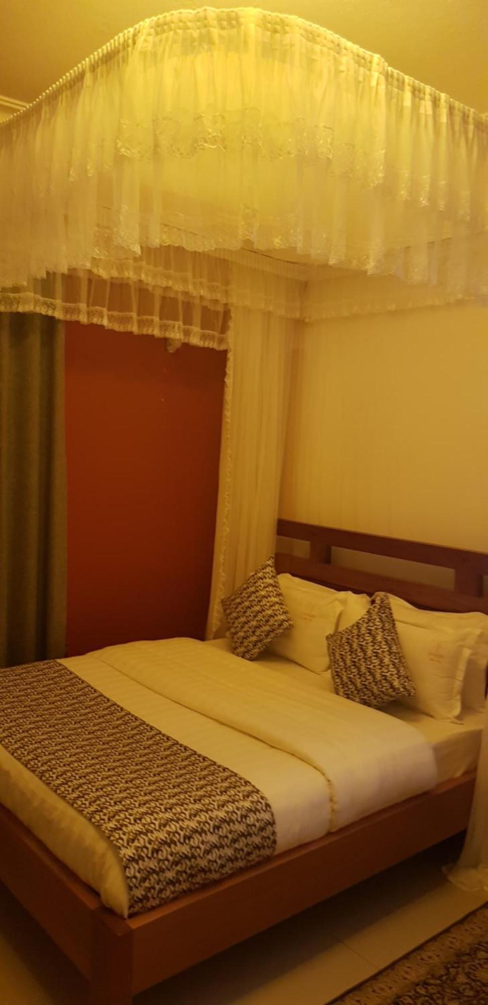 Fort Heights Homestay Fort Portal Cameră foto